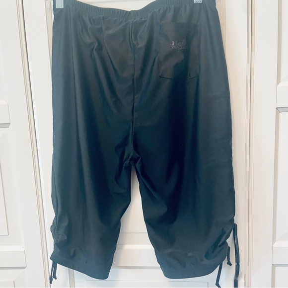 UV Skins Swim Capri‎ Pants Black . Adjustable legs , Large UV protection. - Picture 1 of 5